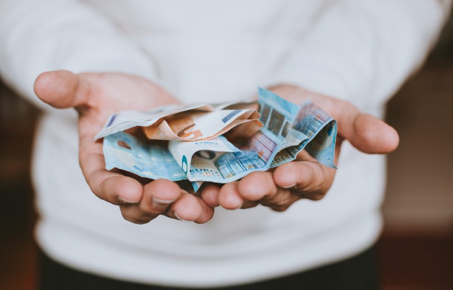 financer son entreprise artisanale : utiliser les économies personnelles